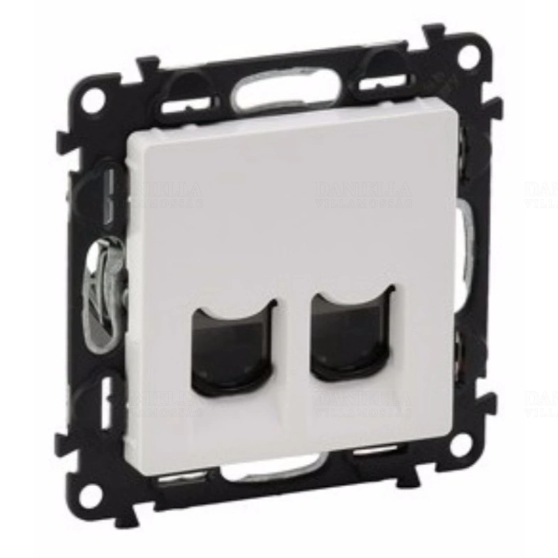 Legrand 753141 Valena Life 2xRJ45 UTP Cat5e aljzat, fehér